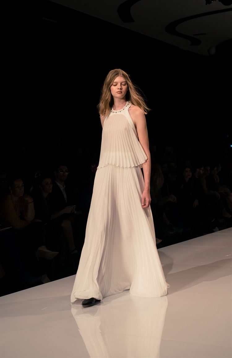 הדגמים הלוהטים שעלו על המסלול בשבוע האופנה גינדי 5