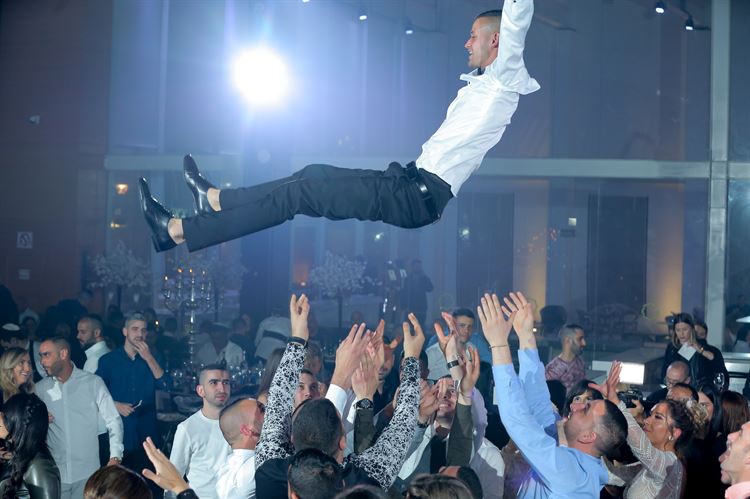 שווה הצצה: איך מרימים חתונה בשיא הסטייל? 17