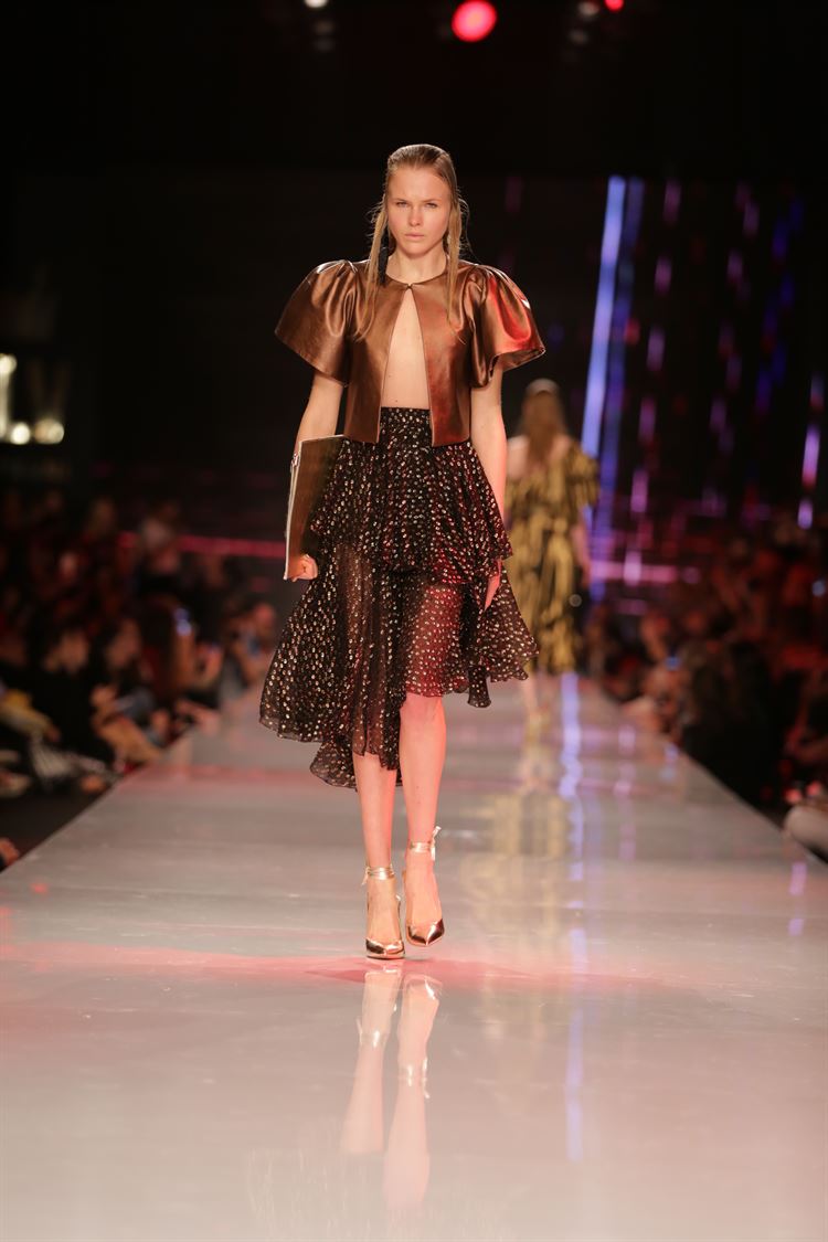 אל תמצמצו: גליה להב על המסלול של שבוע האופנה גינדי 13