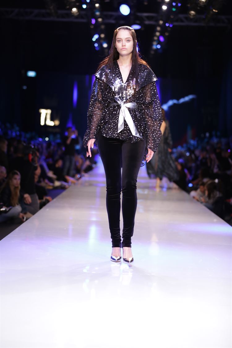 אל תמצמצו: גליה להב על המסלול של שבוע האופנה גינדי 21