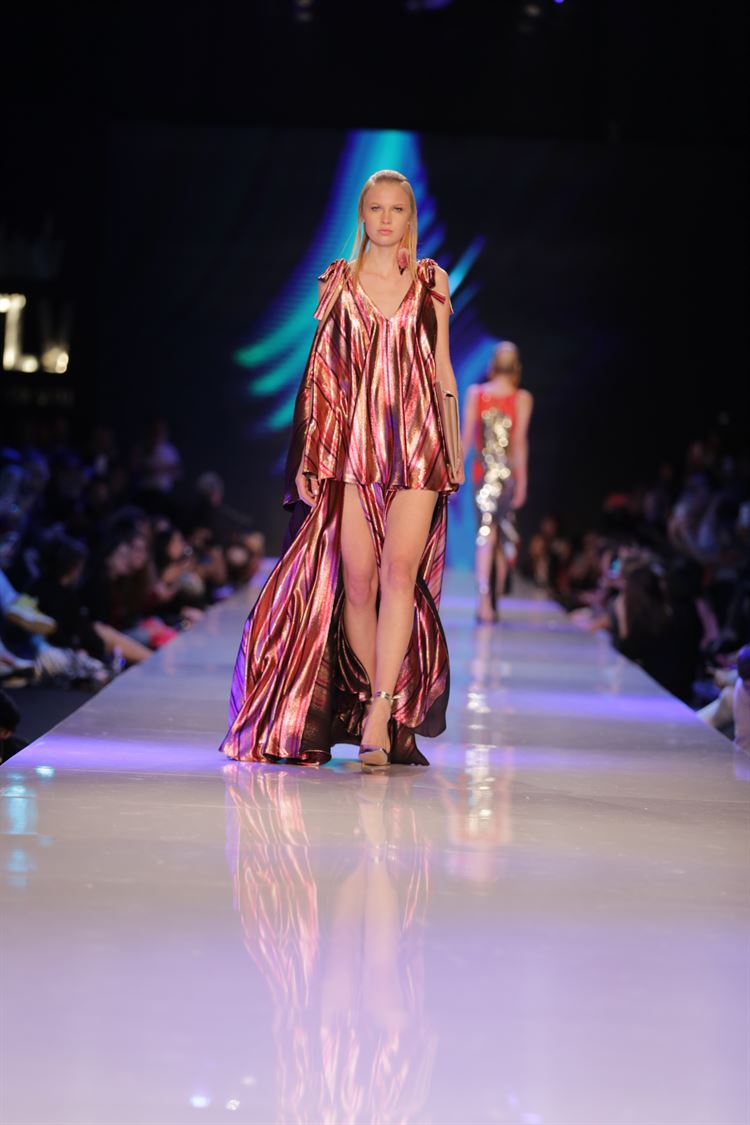 אל תמצמצו: גליה להב על המסלול של שבוע האופנה גינדי 28