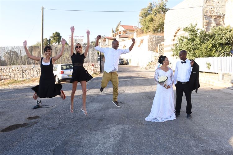 צפו: חתונה ברוח אותנטית ומרשימה 8