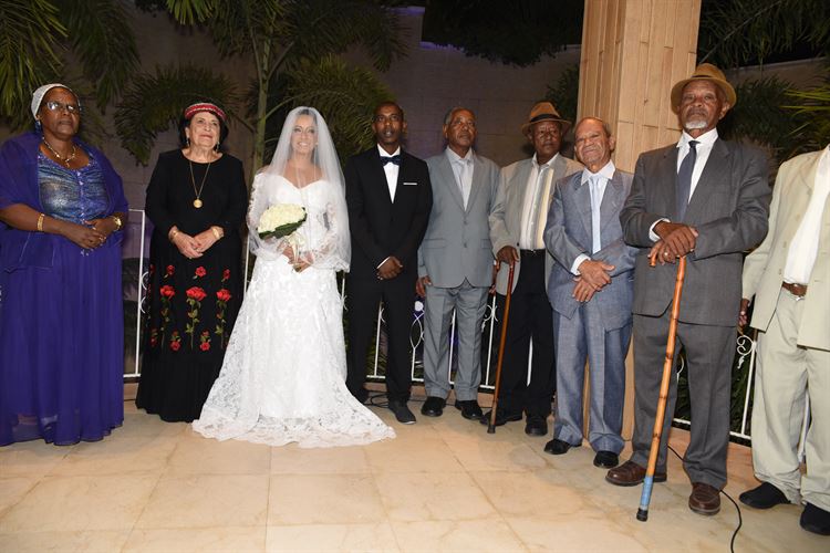 צפו: חתונה ברוח אותנטית ומרשימה 14