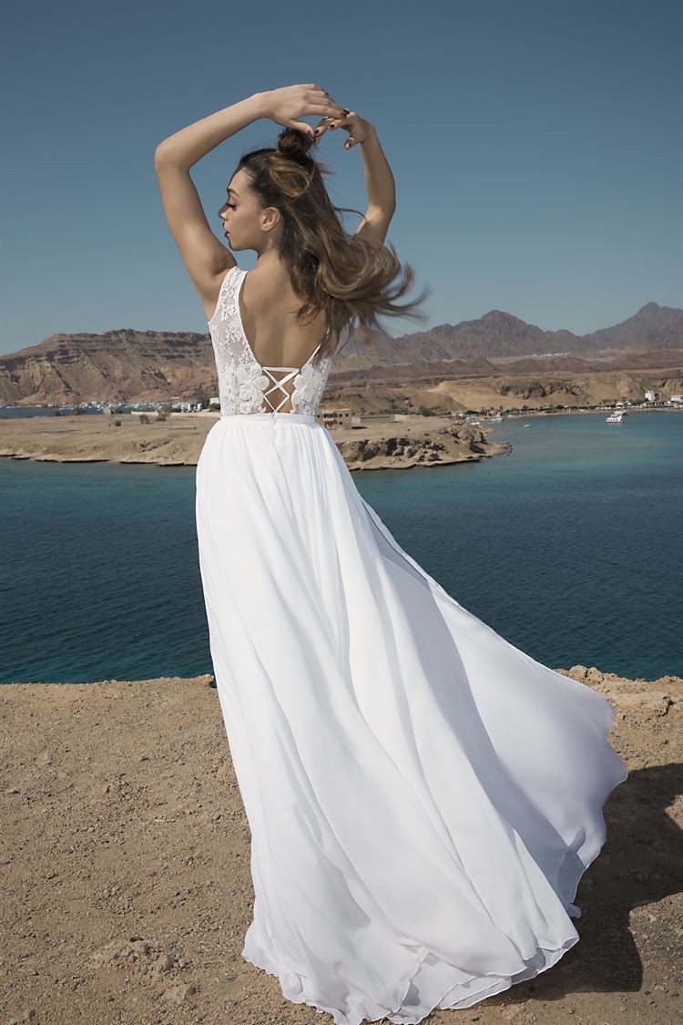 קרן מור יוסף מפזרת סטייל מול חופי סיני 8