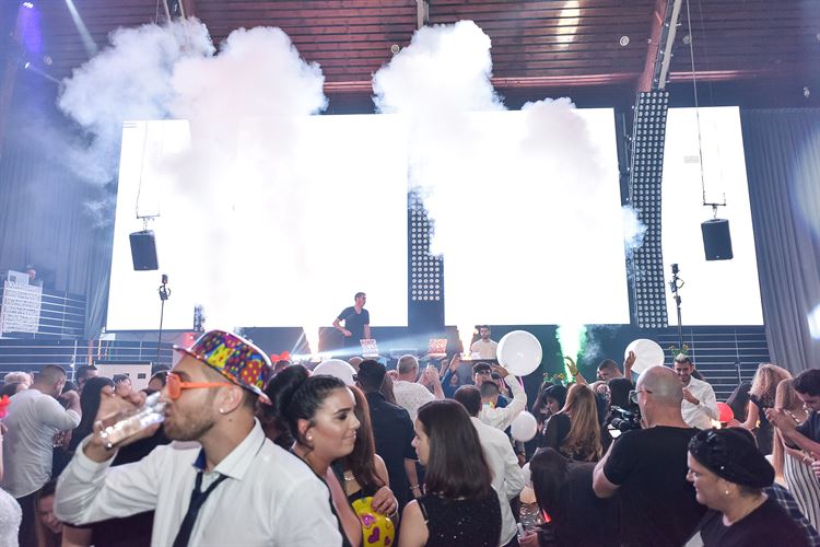 הכלה שויתרה על מיליון דולר לחתונה שלה 14