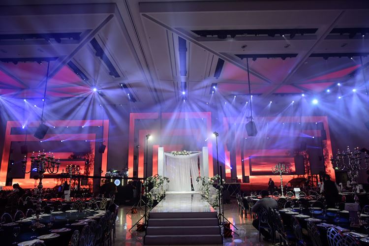 הישר מהקטלוג: תמונות חתונה של פעם בחיים 18