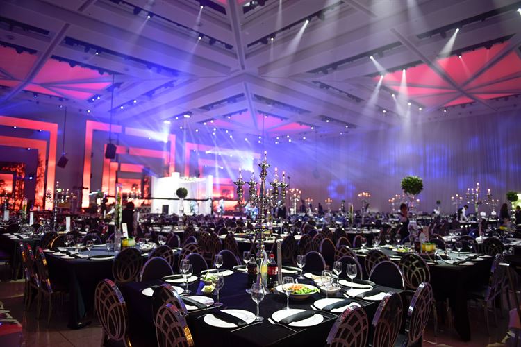 הישר מהקטלוג: תמונות חתונה של פעם בחיים 19