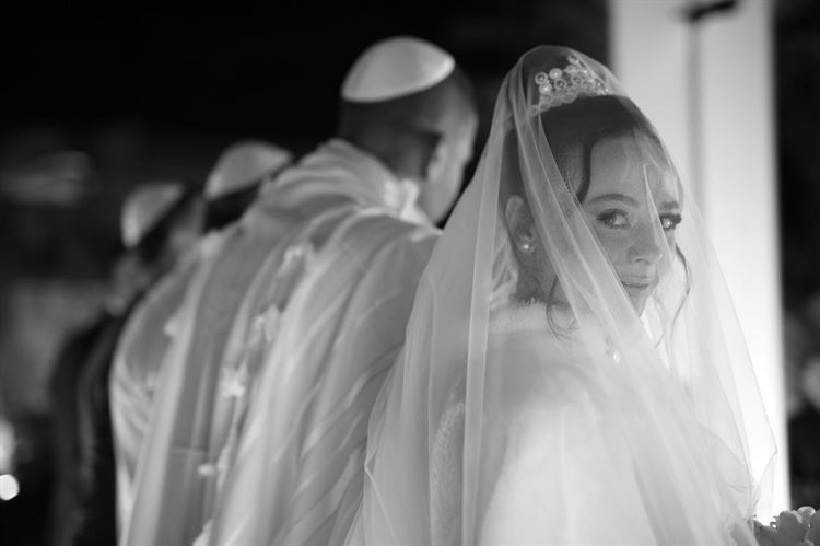 קבלו אותו: החתן המקורי של החודש 28