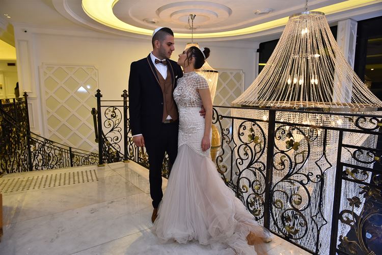 קבלו אותו: החתן המקורי של החודש 22