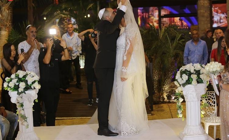 סיבה כפולה למסיבה: הצעת נישואים ביום הולדת 15