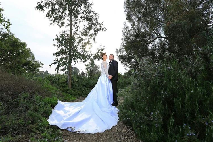 פריים באווירה פסטורלית, החתונה של סטפני סורמונט ורפאל קסטרו (צילום: טל אקוקה)