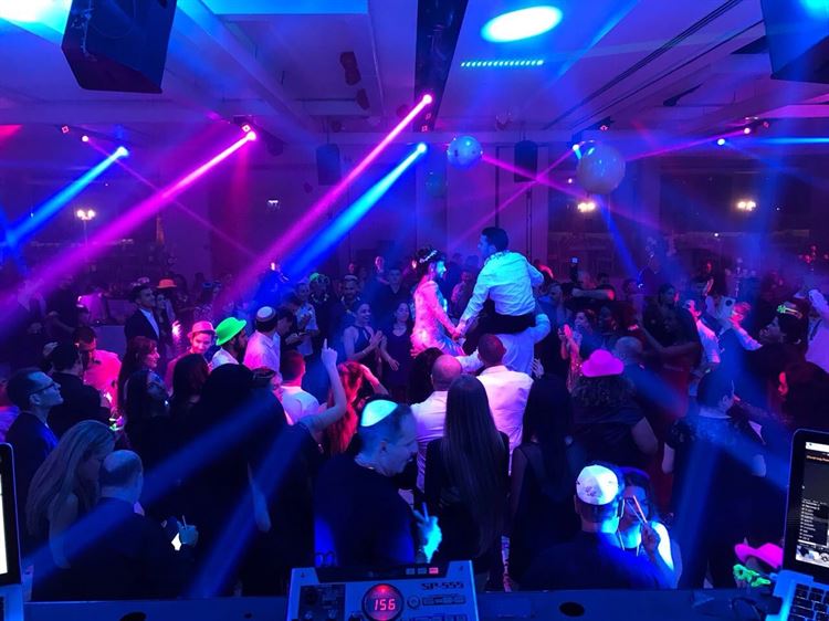 החתונה של סטפני סורמונט ורפאל קסטרו (צילום: טל אקוקה)