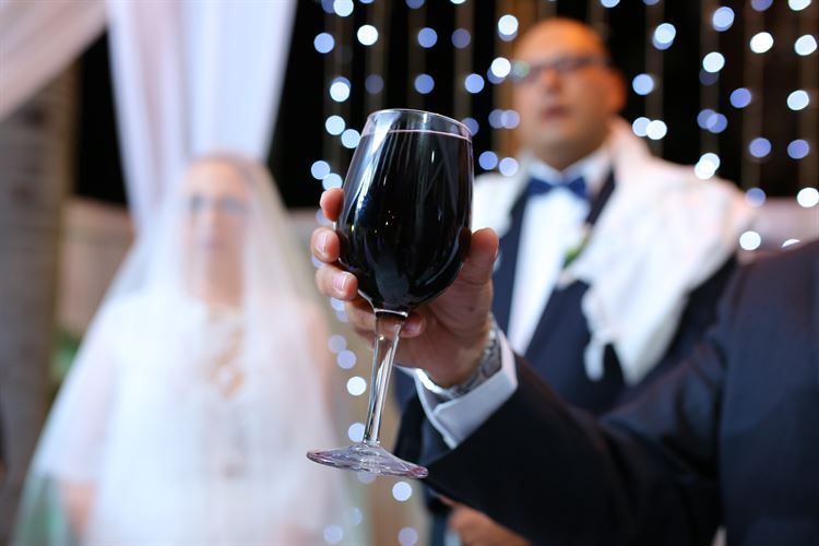 צפו: חתונה באווירה רגועה ואינטימית 7