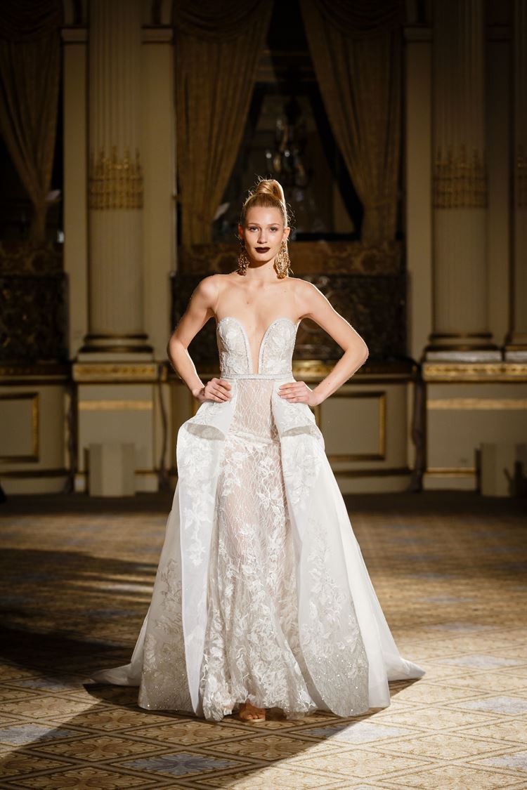 מסנוורת את כולם: תצוגת האופנה של ברטה בניו יורק 11