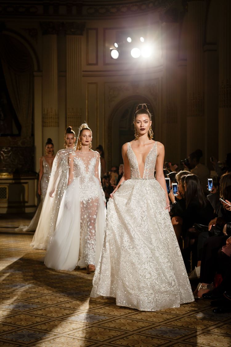 מסנוורת את כולם: תצוגת האופנה של ברטה בניו יורק 13