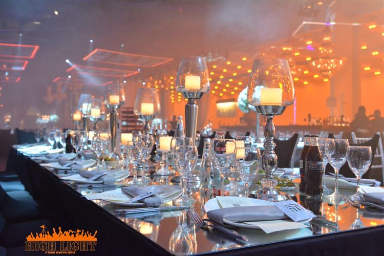 להסתכל ולקנא: תמונות חתונה בלוקיישן מהפנט 18