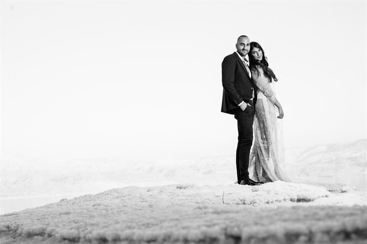 להסתכל ולקנא: תמונות חתונה בלוקיישן מהפנט 6