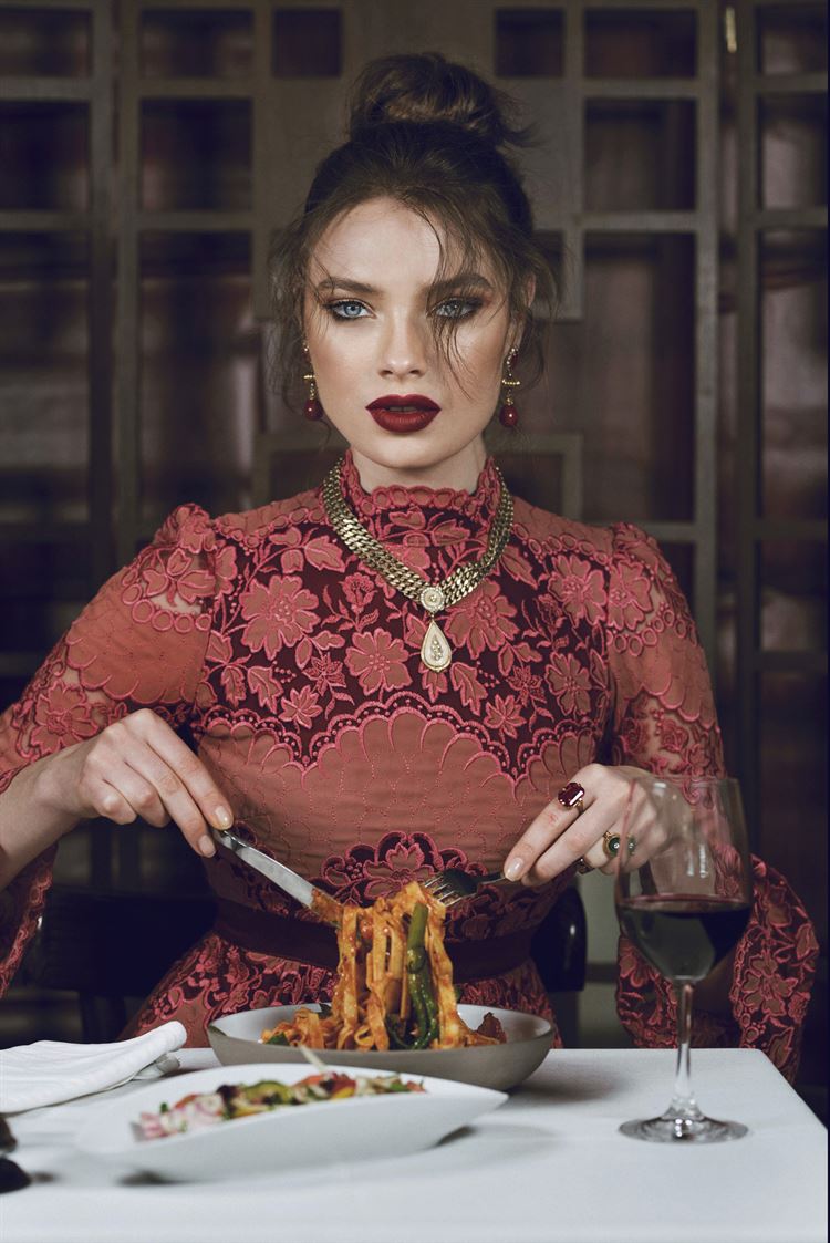 דקלה כהן מציגה: מראה הוליוודי ועוצמתי 6