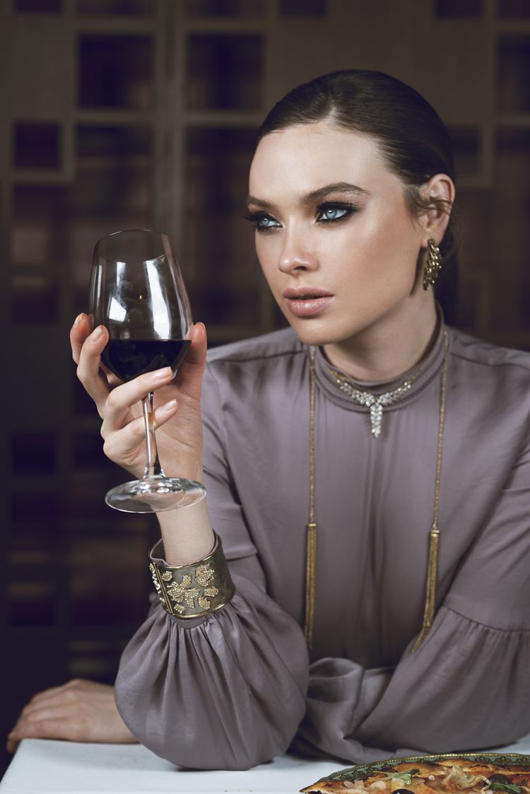 דקלה כהן מציגה: מראה הוליוודי ועוצמתי 9