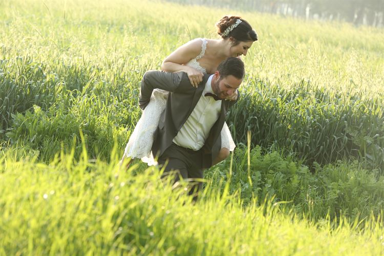 מרגש: לא תאמינו מי שר לזוג שבתמונה 4