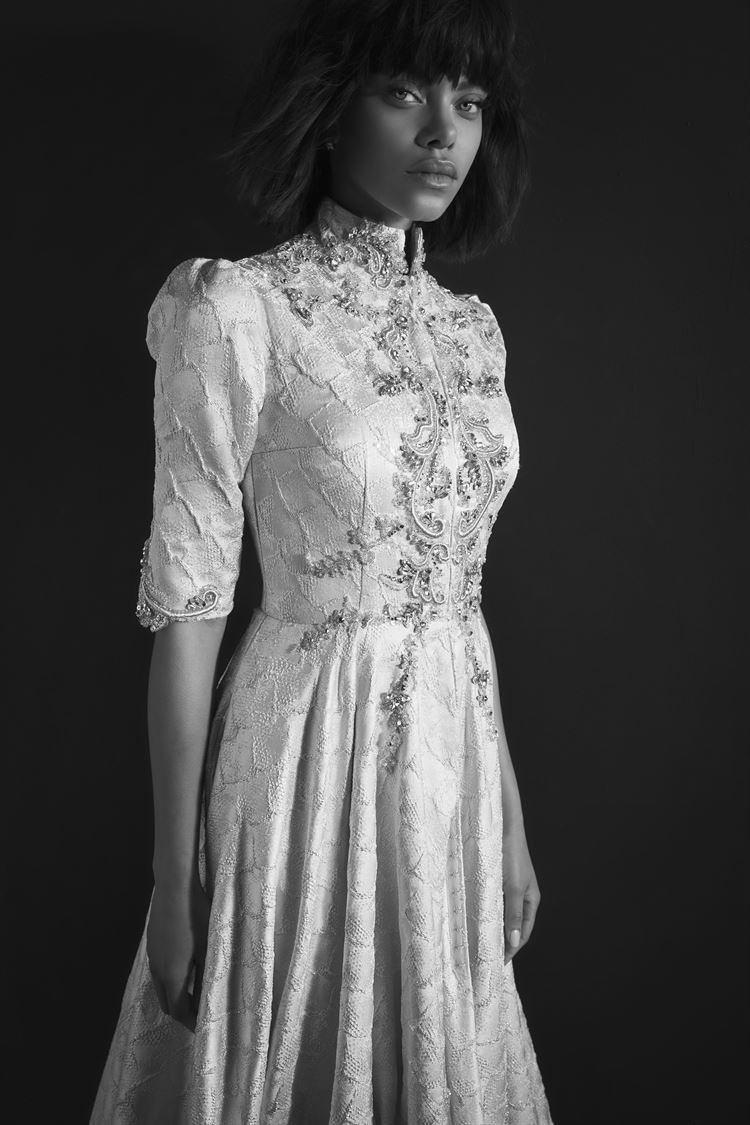 בין מזרח למערב: דרור קונטנטו בקולקציה עם אמירה 13