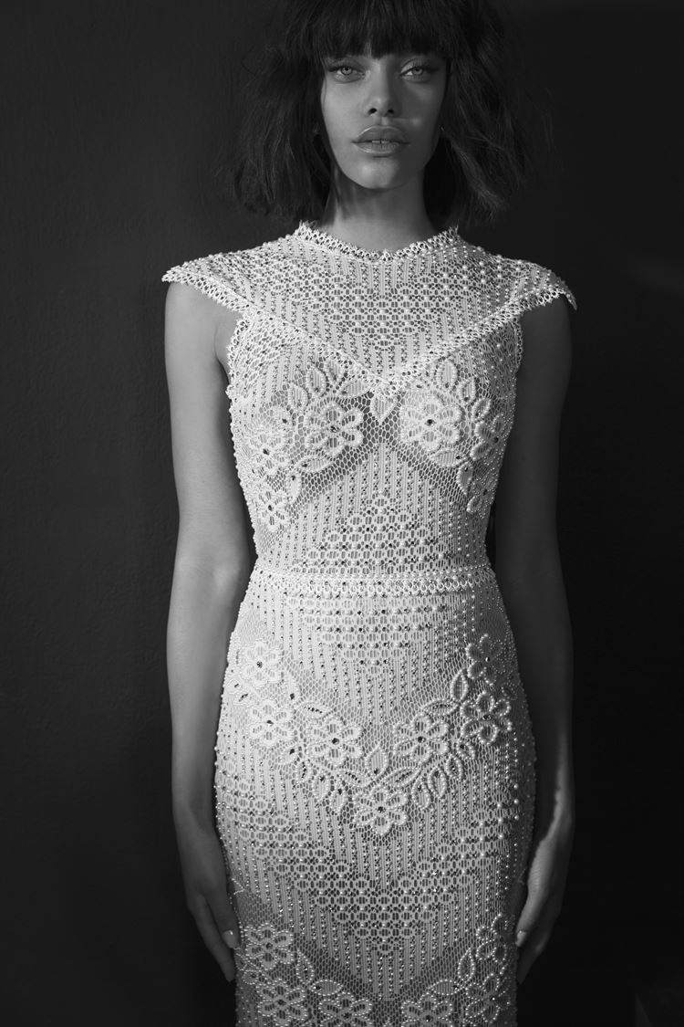 בין מזרח למערב: דרור קונטנטו בקולקציה עם אמירה 24