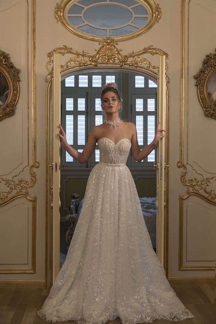 הכירו: המעצבת שאחראית על שמלת הכלה של מאיה פישל 7