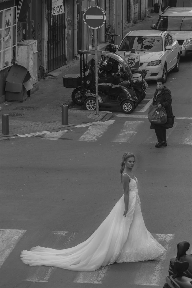 הכירו: המעצבת שאחראית על שמלת הכלה של מאיה פישל 18