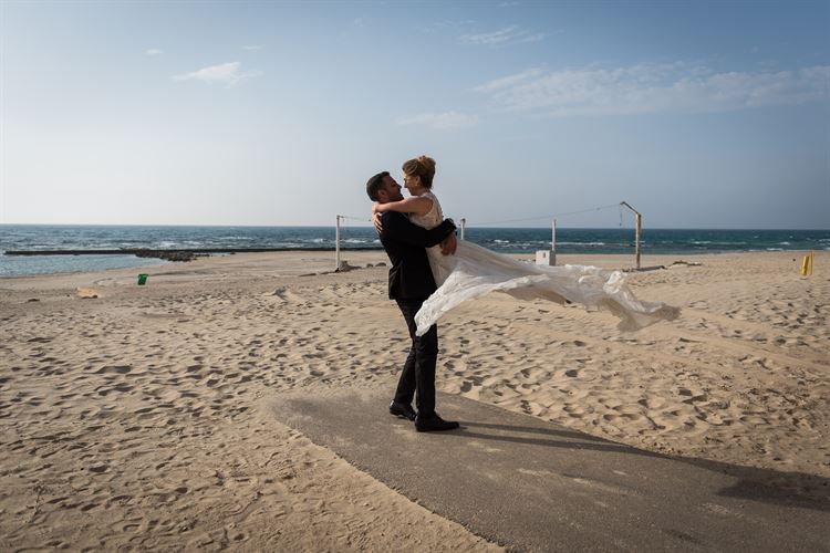 מרחפת, החתונה של ליטל לוין ויונתן נחמד (צילום: זה וזו)