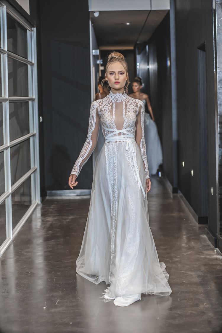 קשר מחייב: שמלות כלה עם טוויסט אופנתי 2