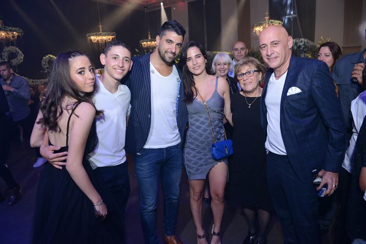 כולם הגיעו להרים: ירון אילן חוגג בר מצווה לבנו 4