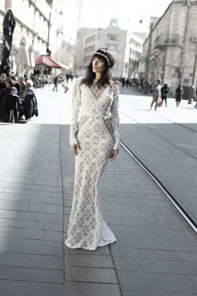 קוטור מרחף: מורן דיין בקולקציה רכה וקלילה 10