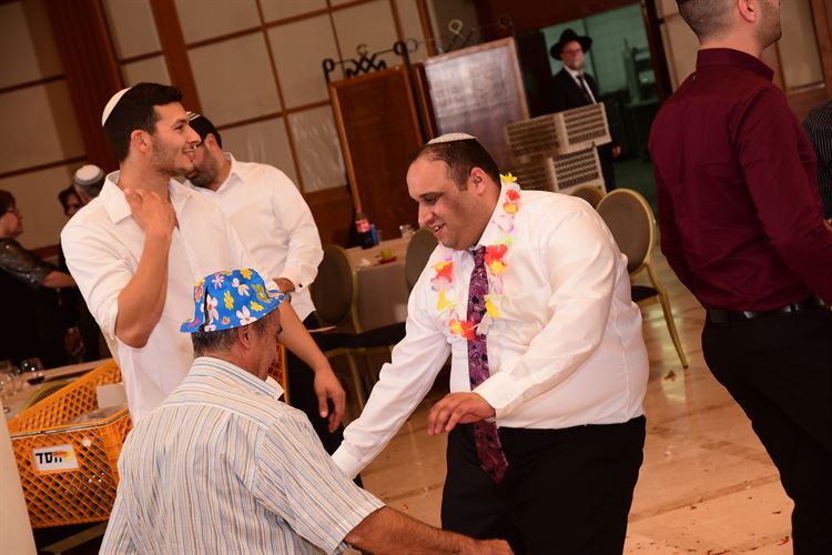 החתן שכבש את ליבה של כלתו עוד לפני שהכירו 18