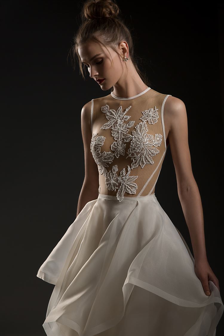 נחשו: מכמה בדים מעוצבת השמלה שבתמונה? 8