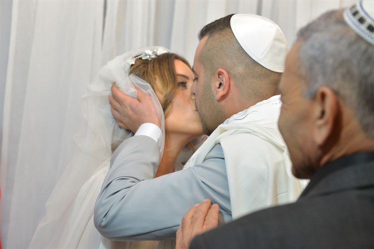 הזוג שקיבל את ה'טייטל' שכל חתן וכלה רוצים 20