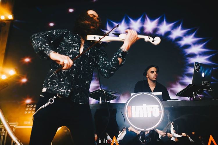 הזוג שקיבל את ה'טייטל' שכל חתן וכלה רוצים 30