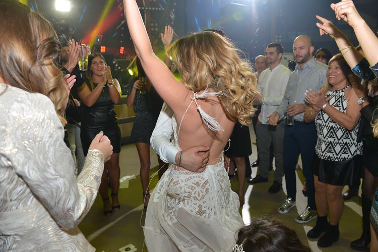 הזוג שקיבל את ה'טייטל' שכל חתן וכלה רוצים 32