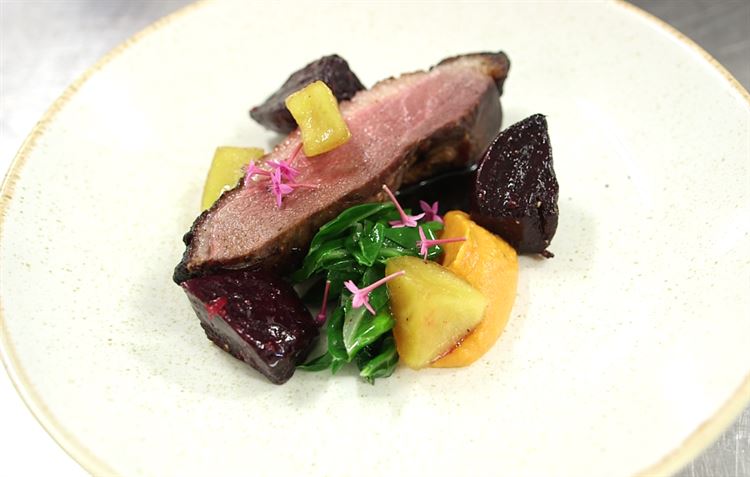 יותר מ"מסיבה בחיפה": חתונה עם הזמר איתי לוי 13