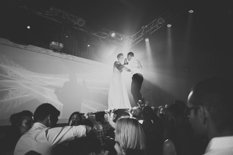 החתן שכרע ברך בלוקיישן הירושלמי המושלם 16