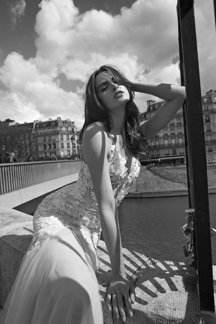 טיימלס: שמלות הכלה שתאהבי גם בשנת 2027 13