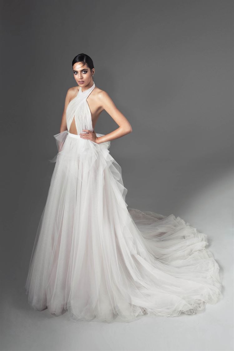 צפו: טל כחלון מתאים שמלת כלה לרווקות הלוהטות 6