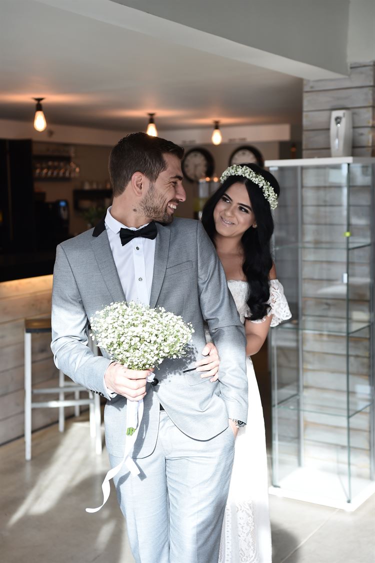 לא רק דרינק וצ'ייסר: הצעת נישואים מרגשת בפאב 8