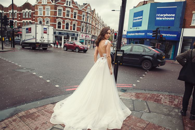 מוכנים להתמכר? קולקציית 2018 של נטלי סיסאורי 15