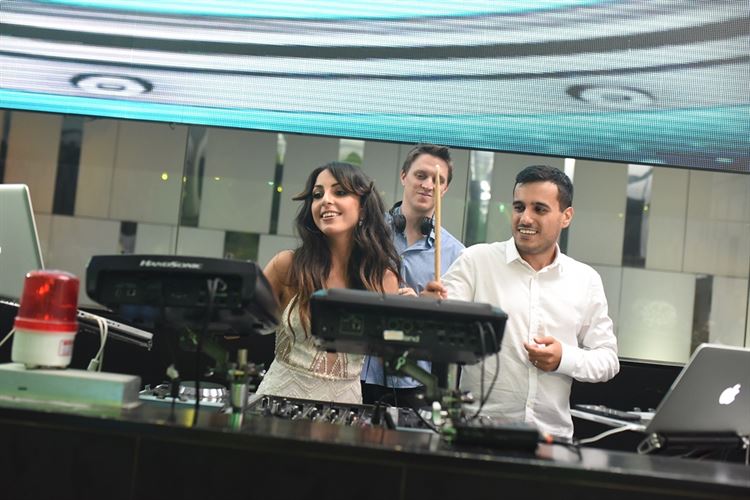 ככה זה כשלא גולשים בסתר: הרדיפה שגרמה לחשדות 9