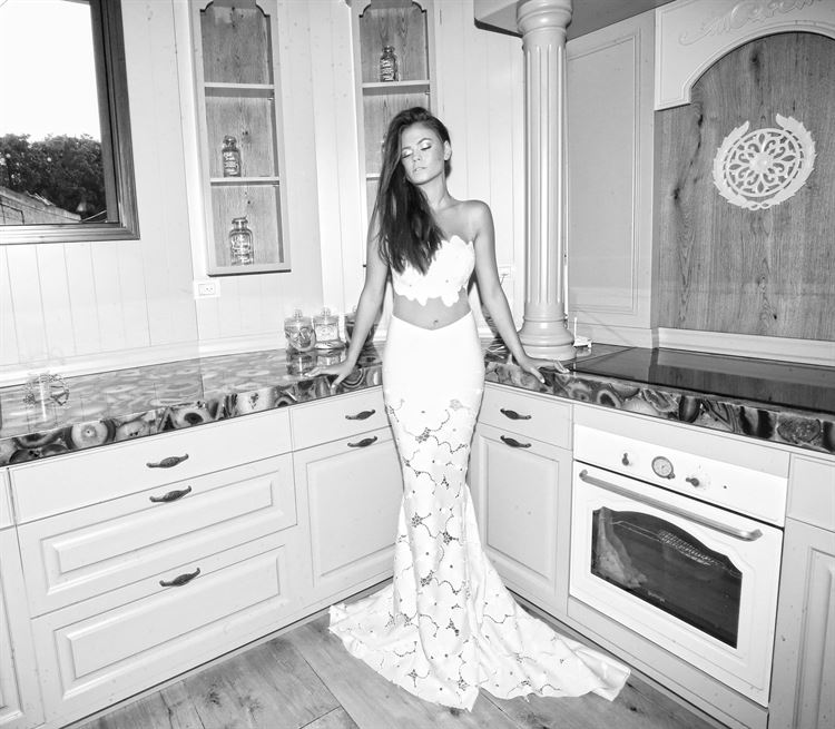 דניאל רומי קדוש פותח סטודיו בבירת שמלות הכלה 10