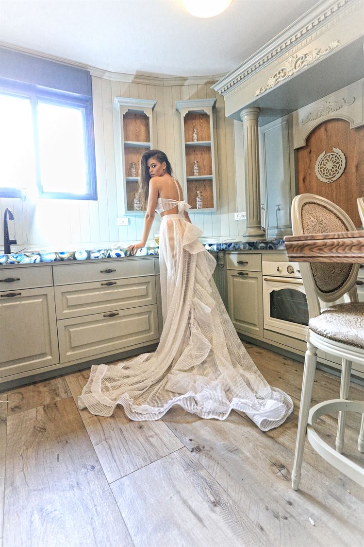 דניאל רומי קדוש פותח סטודיו בבירת שמלות הכלה 11