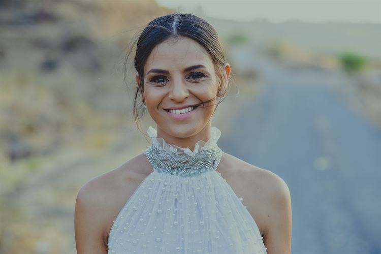 לכלה שבתמונה יש סיבה מצויינת לחייך 4