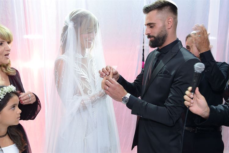 אחרי כל השנים: מידידות קרובה לאהבת אמת 14