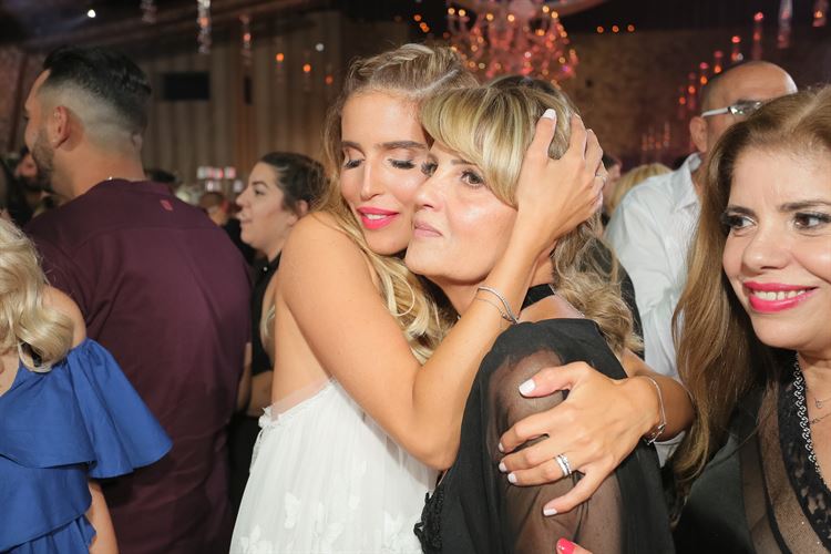 אחרי כל השנים: מידידות קרובה לאהבת אמת 18