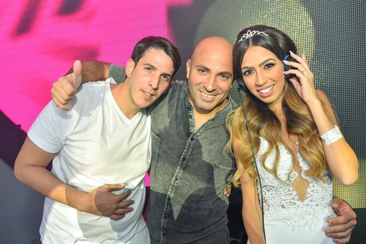 היא חשבה שתקבל טבעת בהפלגה, לו היו תכניות אחרות 14